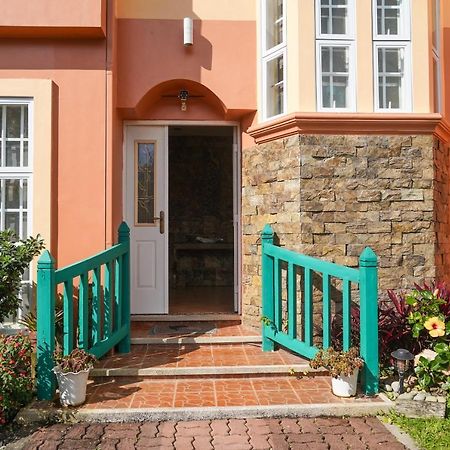 Charming Tagaytay Vacation Home Tagaytay City Exterior foto